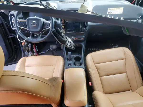 YV4162UK5K2053369 2019 VOLVO XC40 - Image 8