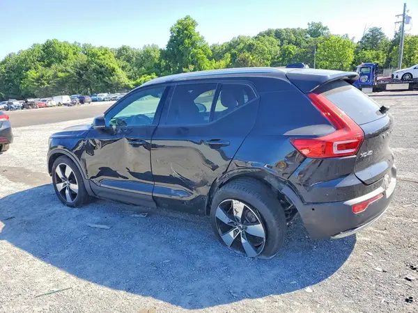 YV4162UK5K2084685 2019 VOLVO XC40 - Image 2