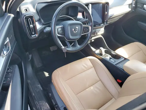 YV4162UK5K2084685 2019 VOLVO XC40 - Image 8