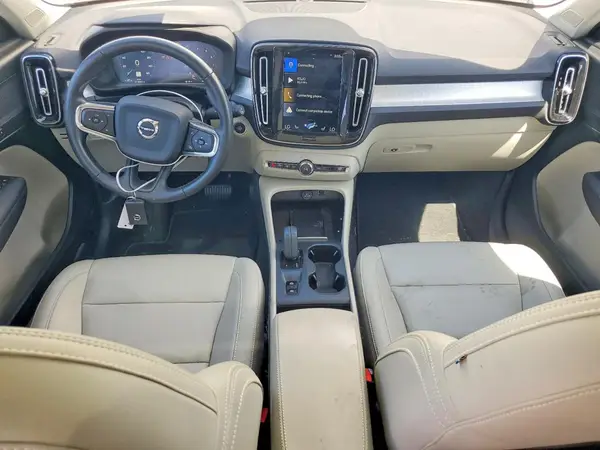YV4162UK5K2111545 2019 VOLVO XC40 - Image 8