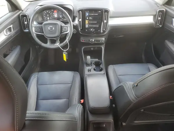 YV4162UK5K2121556 2019 VOLVO XC40 - Image 8