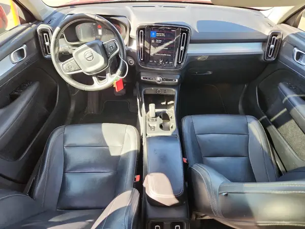 YV4162UK5K2133402 2019 VOLVO XC40 - Image 8