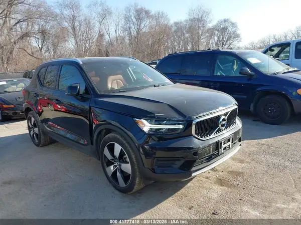 YV4162UK5L2196730 2020 VOLVO XC40 - Image 1