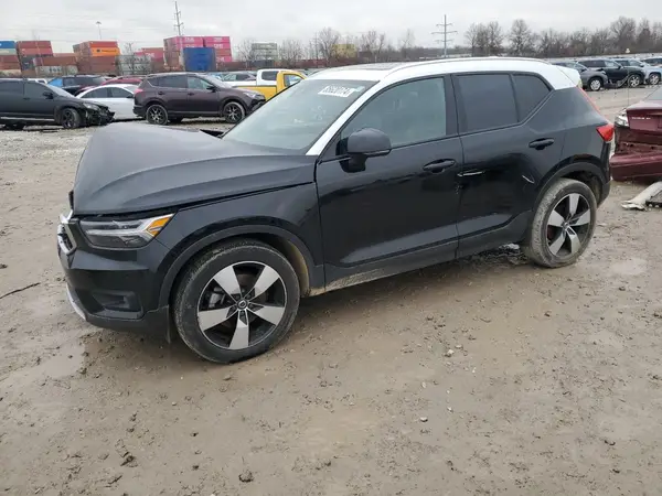 YV4162UK5M2424596 2021 VOLVO XC40 - Image 1