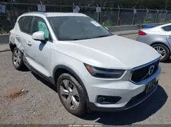 YV4162UK5M2485995 2021 VOLVO XC40
