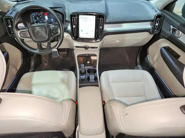 YV4162UK5M2522530 2021 VOLVO XC40 - Image 8