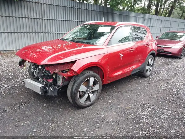 YV4162UK5N2696616 2022 VOLVO XC40 - Image 2