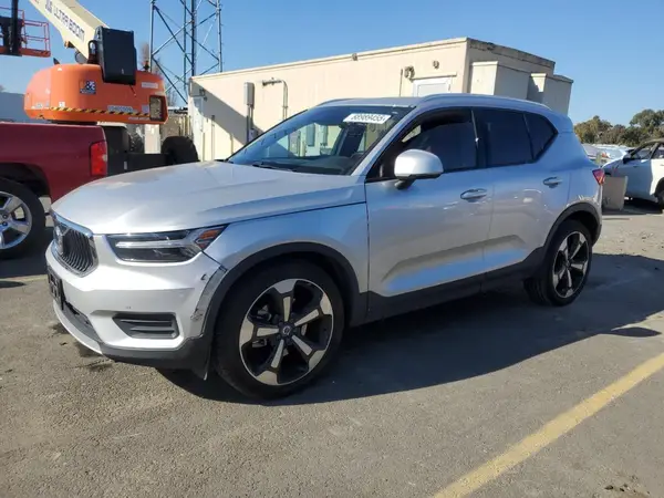 YV4162UK6K2062386 2019 VOLVO XC40 - Image 1