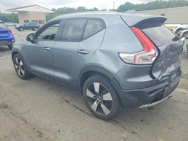 YV4162UK6K2091645 2019 VOLVO XC40 - Image 2