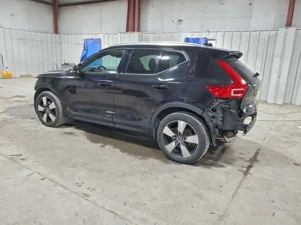 YV4162UK6K2110551 2019 VOLVO XC40 - Image 2