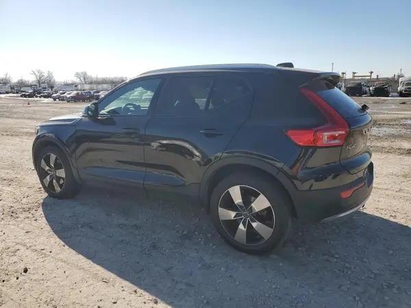 YV4162UK6K2122988 2019 VOLVO XC40 - Image 2