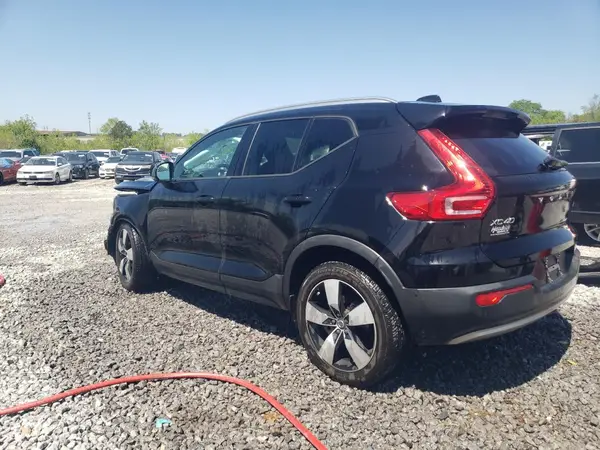 YV4162UK6K2130783 2019 VOLVO XC40 - Image 2