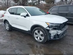 YV4162UK6K2140990 2019 VOLVO XC40