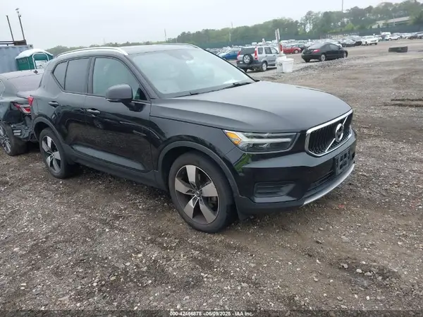 YV4162UK6L2254022 2020 VOLVO XC40 - Image 1