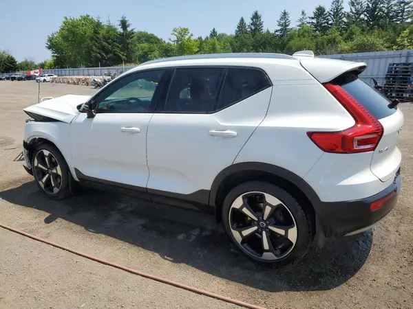 YV4162UK6L2343900 2020 VOLVO XC40 - Image 2