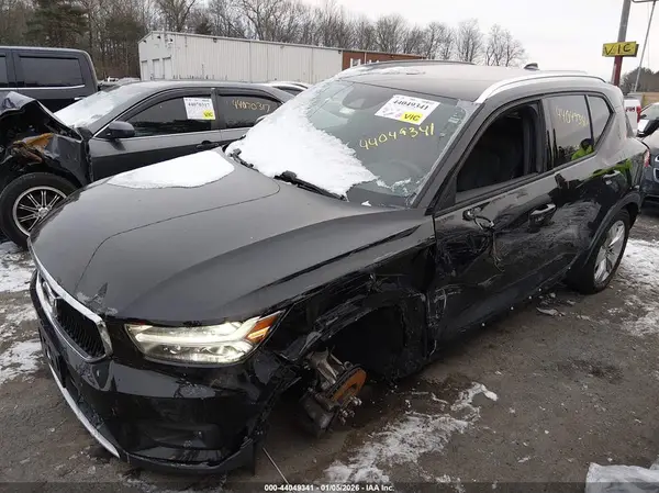 YV4162UK6M2486041 2021 VOLVO XC40 - Image 2