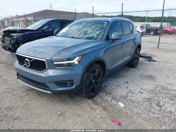 YV4162UK6N2715769 2022 VOLVO XC40 - Image 2