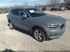 YV4162UK6N2747556 2022 VOLVO XC40
