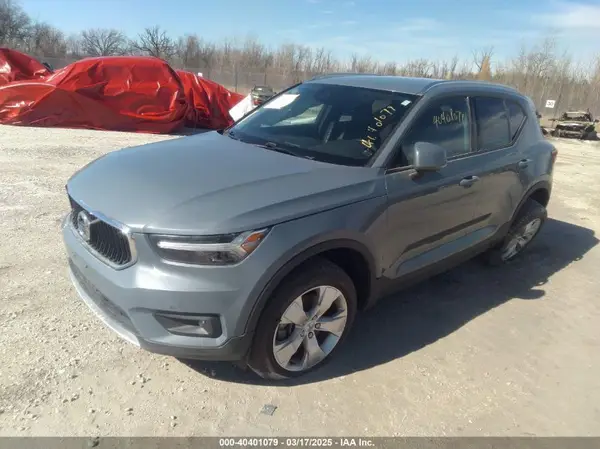 YV4162UK6N2747556 2022 VOLVO XC40 - Image 2