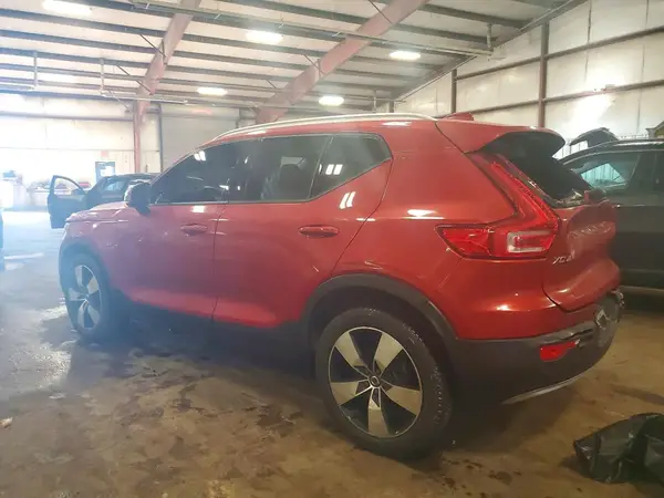 YV4162UK7K2052126 2019 VOLVO XC40 - Image 2