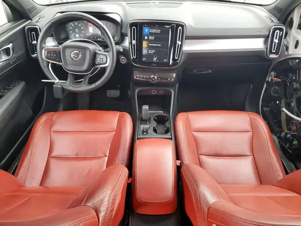 YV4162UK7K2052370 2019 VOLVO XC40 - Image 8