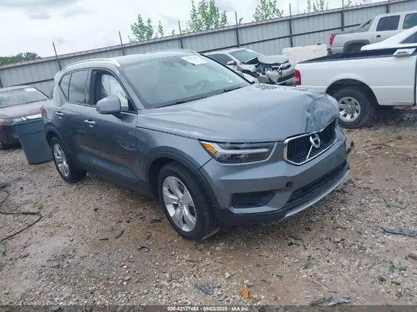 YV4162UK7K2075731 2019 VOLVO XC40 - Image 1