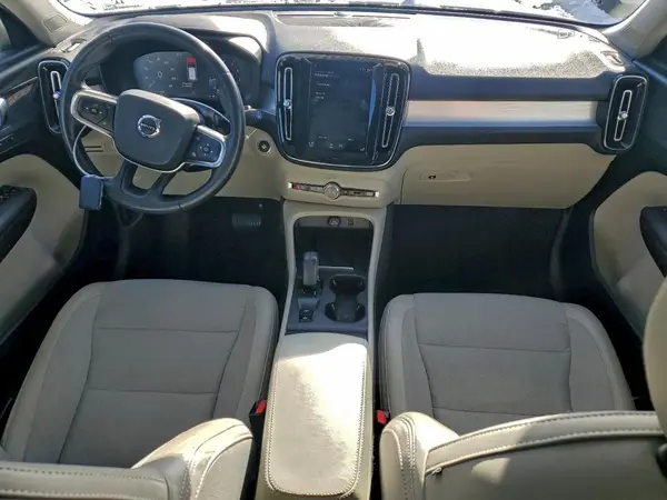YV4162UK7L2203340 2020 VOLVO XC40 - Image 8