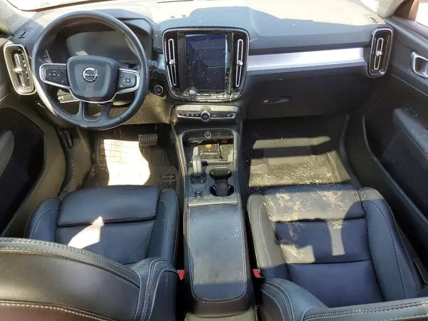 YV4162UK7L2218064 2020 VOLVO XC40 - Image 8