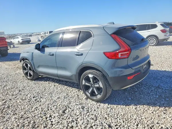 YV4162UK7L2289720 2020 VOLVO XC40 - Image 2