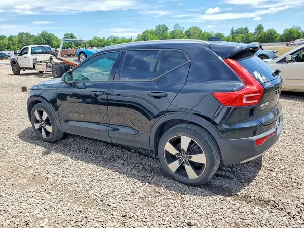 YV4162UK7M2432540 2021 VOLVO XC40 - Image 2