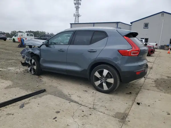 YV4162UK7M2563404 2021 VOLVO XC40 - Image 2
