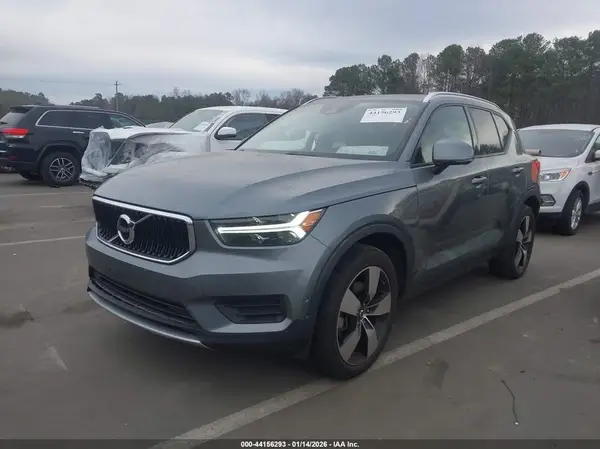 YV4162UK8K2047193 2019 VOLVO XC40 - Image 2