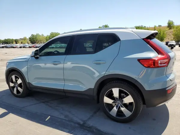 YV4162UK8K2051180 2019 VOLVO XC40 - Image 2