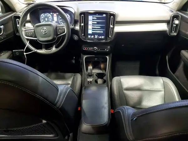 YV4162UK8K2059439 2019 VOLVO XC40 - Image 8