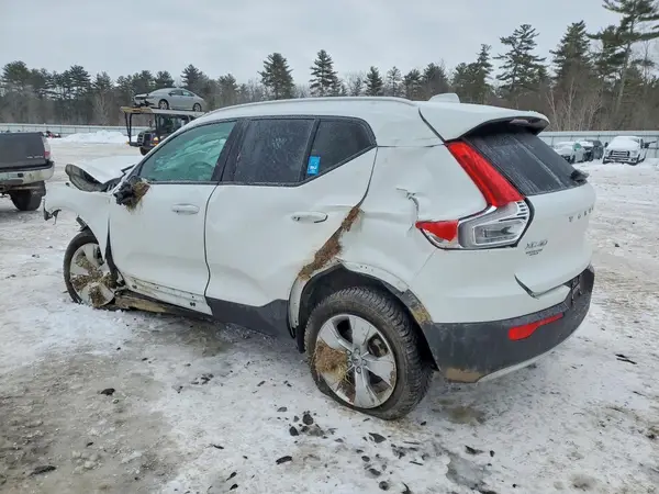 YV4162UK8K2070747 2019 VOLVO XC40 - Image 2