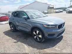 YV4162UK8L2248674 2020 VOLVO XC40