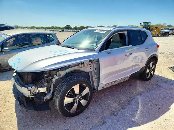 YV4162UK8L2287538 2020 VOLVO XC40 - Image 1