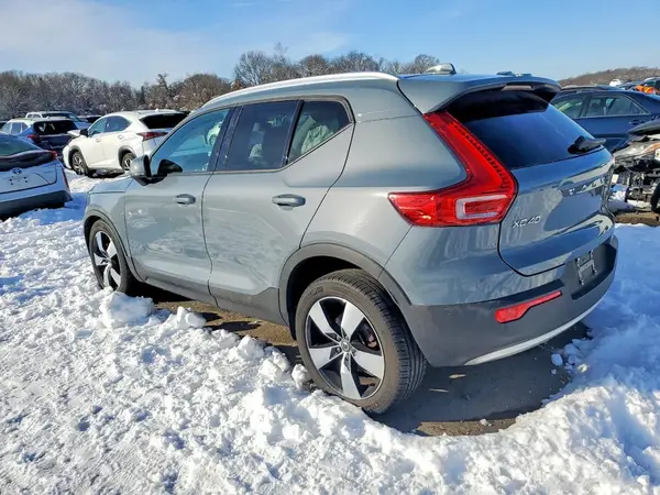 YV4162UK8L2308484 2020 VOLVO XC40 - Image 2