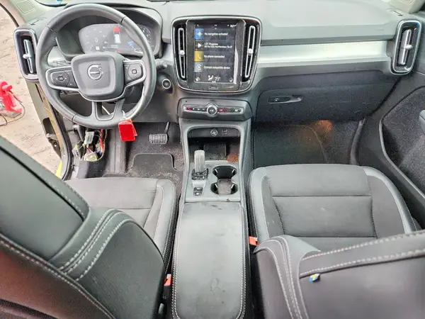 YV4162UK8L2323857 2020 VOLVO XC40 - Image 8