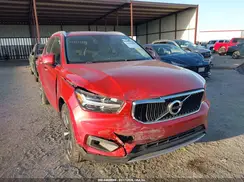 YV4162UK8M2419697 2021 VOLVO XC40