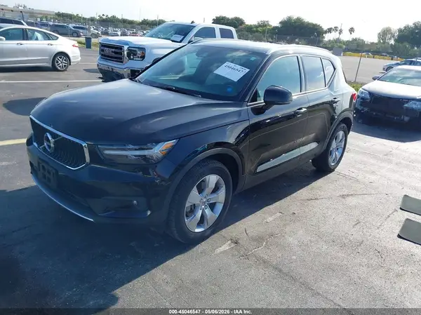 YV4162UK8M2430120 2021 VOLVO XC40 - Image 2