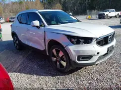 YV4162UK8M2499552 2021 VOLVO XC40