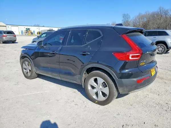 YV4162UK8M2600508 2021 VOLVO XC40 - Image 2