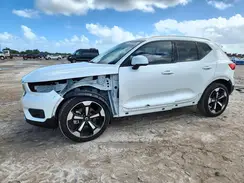 YV4162UK8N2721508 2022 VOLVO XC40