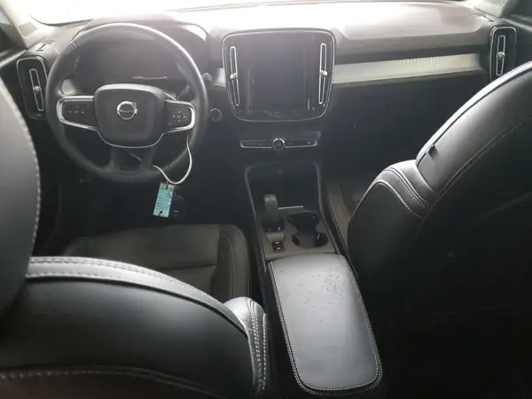YV4162UK9K2155306 2019 VOLVO XC40 - Image 8