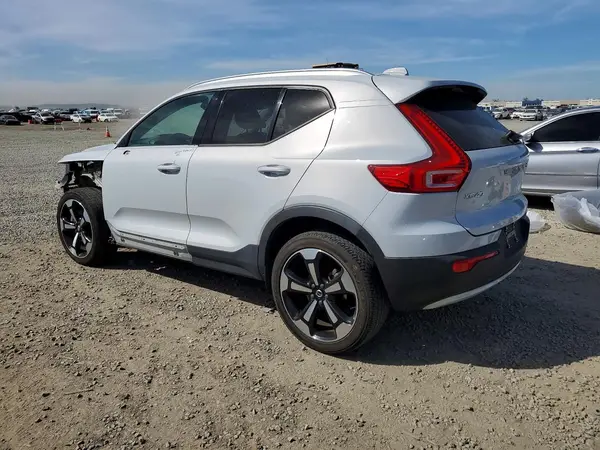 YV4162UK9L2246402 2020 VOLVO XC40 - Image 2