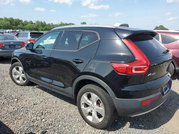 YV4162UK9L2251101 2020 VOLVO XC40 - Image 2