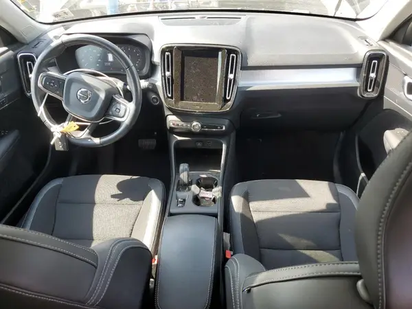YV4162UK9L2251101 2020 VOLVO XC40 - Image 8