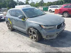 YV4162UK9L2271946 2020 VOLVO XC40