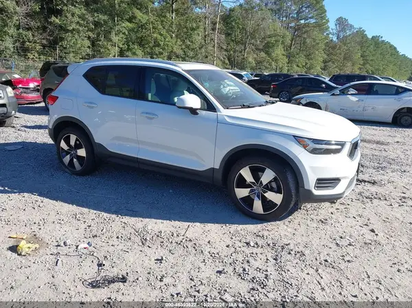 YV4162UK9L2285507 2020 VOLVO XC40 - Image 1